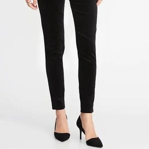 Old Navy Black Velvet Pixie Pants.EUC.